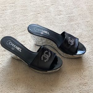 Chanel platforms